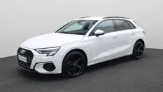 Wit Gebruikt 2022 Audi A3 Sportback Advanced Hatchback | € 29.440 (Eerlijke prijs)