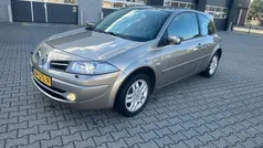 Beige Gebruikt 2008 Renault Mégane III Hatchback | € 4.999 (Goede deal)