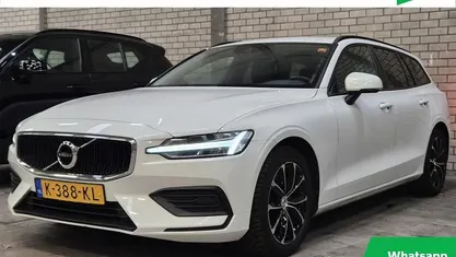 Wit Occasion 2021 Volvo V60 Momentum Stationwagen | € 25.950 (Super prijs)