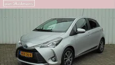 Grijs Gebruikt 2020 Toyota Yaris Hybrid Hatchback | € 16.883 (Goede deal)
