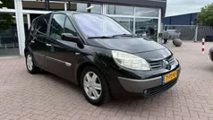 Zwart Gebruikt 2004 Renault Scénic II Dynamique MPV | € 1.390 (Eerlijke prijs)