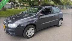 Zwart Gebruikt 2004 Fiat Stilo Active Hatchback | € 1.250 (Eerlijke prijs)