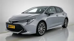 Grijs Gebruikt 2023 Toyota Corolla Team Hatchback | € 28.500 (Eerlijke prijs)