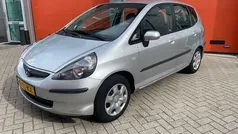 Grijs Gebruikt 2006 Honda Jazz Cool Hatchback | € 3.350 (Eerlijke prijs)