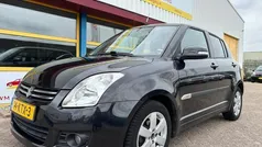 Zwart, metallic lak Gebruikt 2010 Suzuki Swift Limited Hatchback | € 4.999 (Eerlijke prijs)