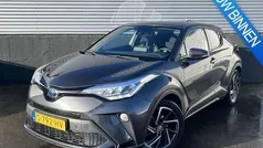 Gebruikt 2023 Toyota C-HR SUV | € 29.800 (Eerlijke prijs)