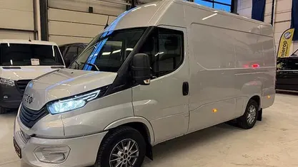 Occasion 2024 Iveco Daily Van | € 41.950 (Super prijs)