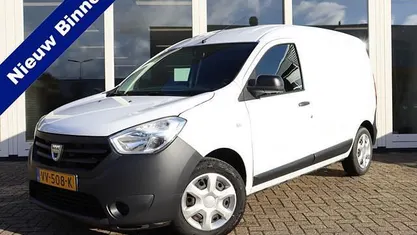 Wit Gebruikt 2016 Dacia Dokker Ambiance MPV | € 4.999 (Eerlijke prijs)