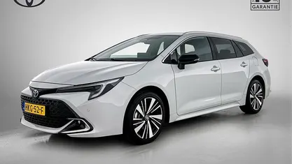 Gebruikt 2025 Toyota Corolla Hybrid Stationwagen | € 33.945 (Eerlijke prijs)