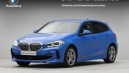 Blauw Occasion 2020 BMW 118 Executive Hatchback | € 25.950 (Eerlijke prijs)