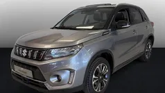 Grijs Gebruikt 2023 Suzuki Vitara Style SUV | € 24.950 (Eerlijke prijs)