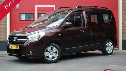 Bruin Gebruikt 2017 Dacia Dokker Ambiance MPV | € 7.450 (Super prijs)