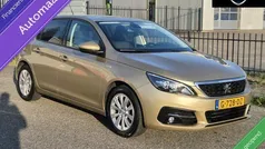 Bruin Gebruikt 2018 Peugeot 308 Allure Hatchback | € 9.750 (Super prijs)