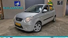 Zilver Gebruikt 2008 Kia Picanto Hatchback | € 2.950 (Eerlijke prijs)
