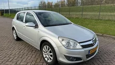 Gebruikt 2009 Opel Astra Hatchback | € 2.450 (Eerlijke prijs)