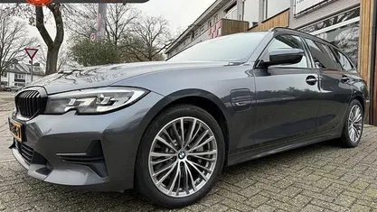 Gebruikt 2022 BMW 330 Sport Line Stationwagen | € 27.900 (Goede deal)