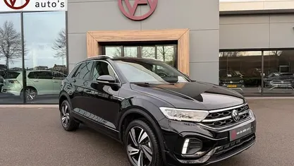 Occasion 2024 VW T-Roc R-line SUV | € 35.445 (Eerlijke prijs)