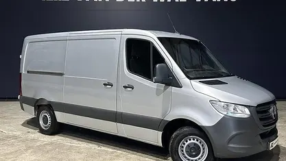 Zilver Gebruikt 2021 Mercedes Sprinter Van | € 23.900 (Eerlijke prijs)