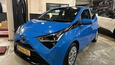 Gebruikt 2020 Toyota Aygo X-play Hatchback | € 11.999 (Eerlijke prijs)