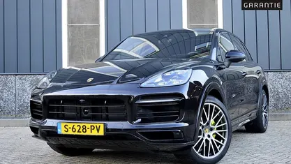 Zwart Occasion 2019 Porsche Cayenne SUV | € 59.950 (Eerlijke prijs)