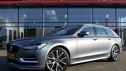 Occasion Volvo V90 Momentum 256 PK (188 kW) 2018 Stationwagen
