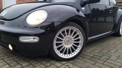 Zwart Occasion 2002 VW Beetle Highline Hatchback | € 1.999 (Eerlijke prijs)