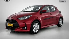 Gebruikt 2024 Toyota Yaris Hybrid Active Hatchback | € 23.945 (Eerlijke prijs)