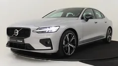Grijs Gebruikt 2024 Volvo S60 Plus Sedan | € 41.690 (Eerlijke prijs)