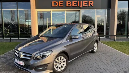 Occasion 2015 Mercedes B180 MPV | € 16.645 (Eerlijke prijs)