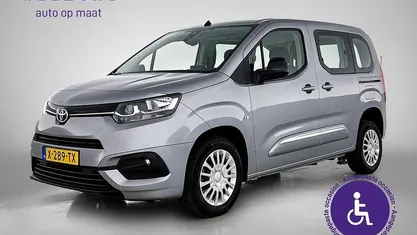 Grijs Gebruikt 2023 Toyota Proace Verso City Stationwagen | € 44.950 (Eerlijke prijs)