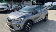 Grijs Gebruikt 2024 Renault Captur Intens SUV | € 24.695 (Eerlijke prijs)