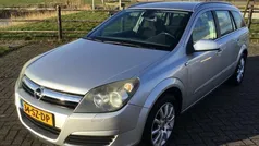 Grijs Gebruikt 2005 Opel Astra Essentia Stationwagen | € 1.400 (Eerlijke prijs)