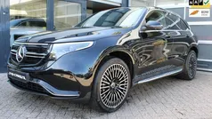 Zwart, metallic lak Gebruikt 2021 Mercedes EQC400 AMG Line Premium Plus SUV | € 39.900 (Eerlijke prijs)