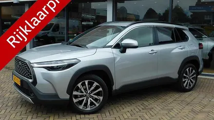 Grijs Occasion 2024 Toyota Corolla Cross SUV | € 32.450 (Eerlijke prijs)