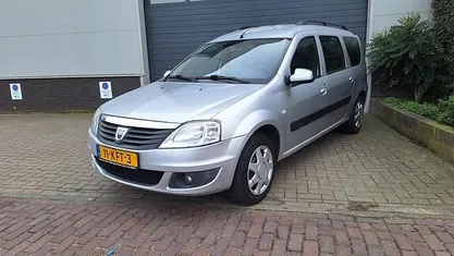 Occasion Dacia Logan MCV Lauréate 87 PK (63 kW) 2009 MPV