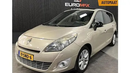 Bruin Occasion 2011 Renault Scénic III Bose Edition MPV | € 5.999 (Eerlijke prijs)