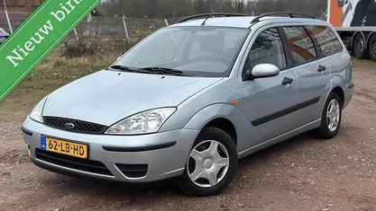 Groen Gebruikt 2002 Ford Focus Stationwagen | € 1.195 (Eerlijke prijs)