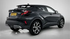 Zwart metallic Gebruikt 2020 Toyota C-HR SUV | € 24.990 (Eerlijke prijs)