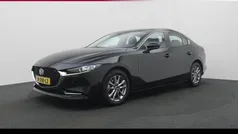 Zwart Gebruikt 2020 Mazda 3 Comfort Sedan | € 20.450 (Eerlijke prijs)