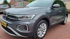 Gebruikt 2024 VW T-Roc Highline SUV | € 36.950 (Eerlijke prijs)