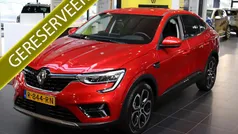 Rood metallic Gebruikt 2022 Renault Arkana Intens SUV | € 26.450 (Eerlijke prijs)