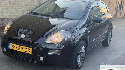 Zwart Gebruikt 2013 Fiat Punto Evo Lounge Hatchback | € 3.949 (Eerlijke prijs)