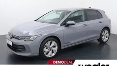 Grijs Gebruikt 2025 VW Golf VIII Edition Hatchback | € 36.440 (Eerlijke prijs)