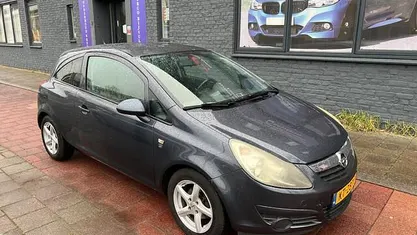 Blauw Occasion 2011 Opel Corsa Hatchback | € 1.900 (Goede deal)