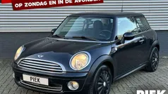 Zwart, metallic lak Gebruikt 2007 Mini Cooper Hatchback | € 5.999 (Goede deal)