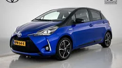 Blauw Gebruikt 2017 Toyota Yaris Hybrid Limited Hatchback | € 17.945 (Eerlijke prijs)