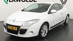 Wit Gebruikt 2011 Renault Mégane Coupé Dynamique Coupé | € 8.795 (Eerlijke prijs)