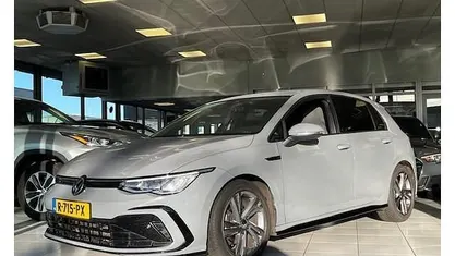 Occasion VW Golf VIII R-line 150 PK (110 kW) 2022 Hatchback