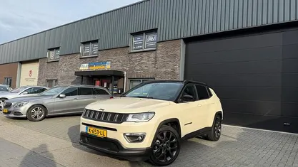 Gebruikt 2021 Jeep Compass SUV | € 24.450 (Eerlijke prijs)