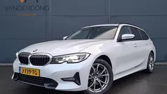 Gebruikt 2020 BMW 320 Executive Stationwagen | € 29.945 (Eerlijke prijs)